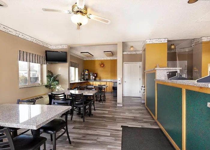 Cedar Valley Inn